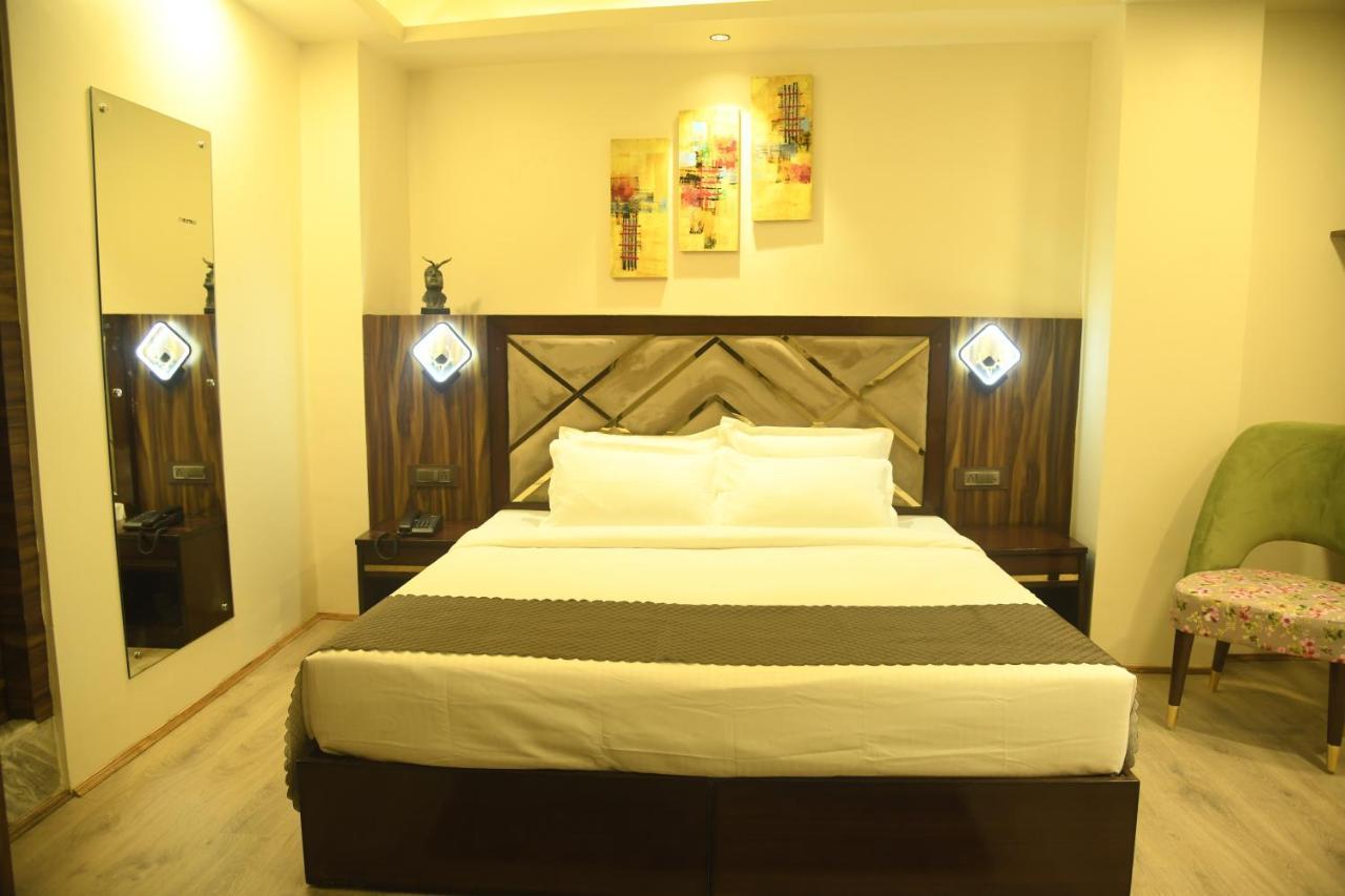 Hotel Cloud Social Shillong Zewnętrze zdjęcie